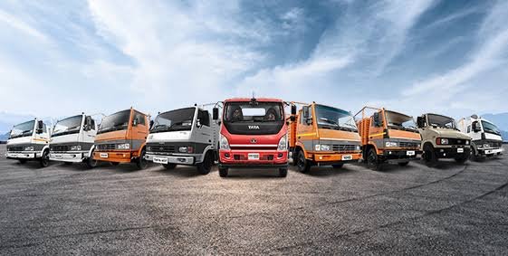 TRUCKS & COMMERCIAL VEHICLES